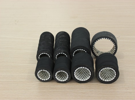 纯色底陶瓷软管