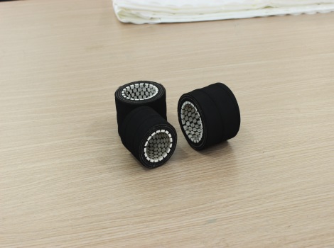 纯色底陶瓷软管